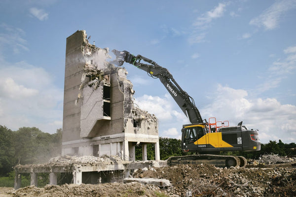 Six Key Considerations for Choosing the Ideal Demolition Excavator